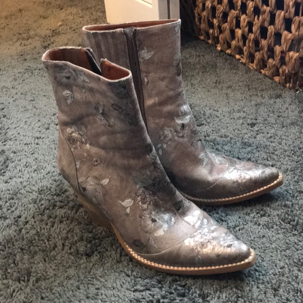 Jeffery Campbell boots